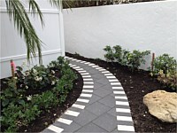 Paver Walkway Edging